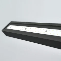 Arcchio LED-gulvlampe til kontor Jolinda, sort, 4000K, sensor