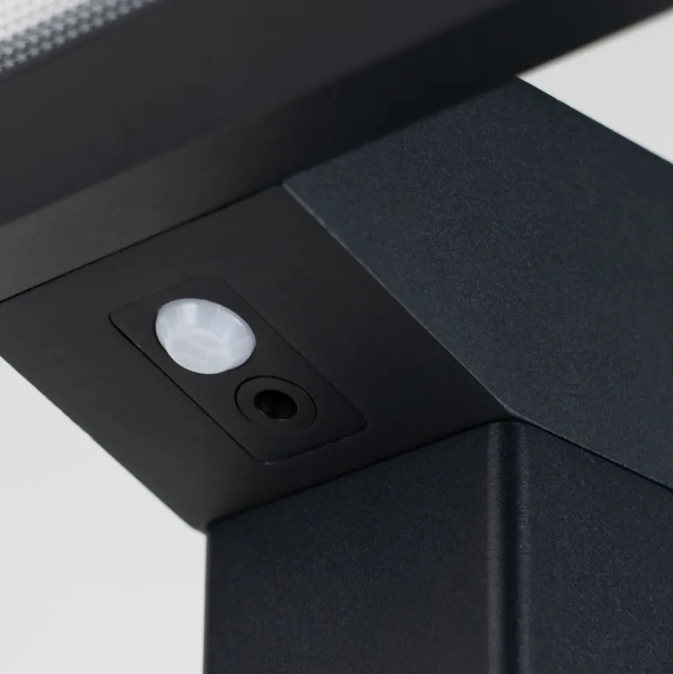 Arcchio Nelus LED-gulvlampe til kontor, sort sensor