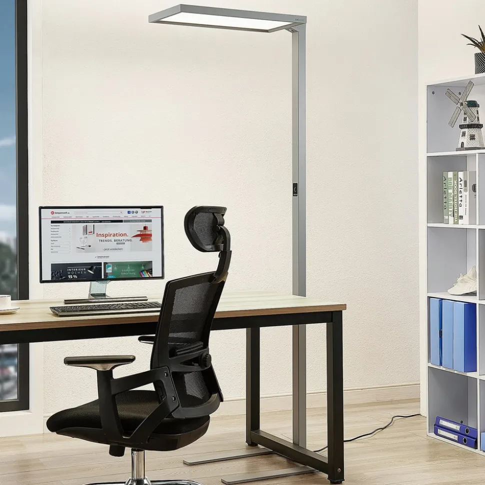 Arcchio Nelus LED-gulvlampe, bevægelsessensor