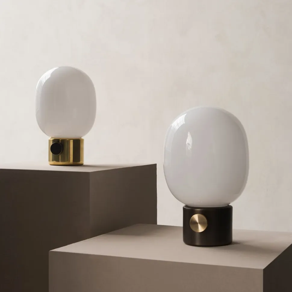 Audo JWDA bordlampe, bruneret messing