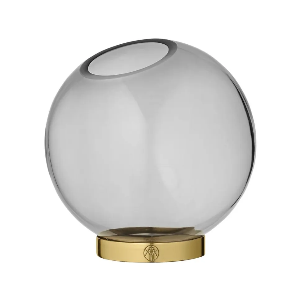 AYTM Vase Globe, Ø 17 cm, røggrå / guld, glas, stål