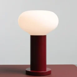 Bordlampe Flo, rød, Ø 19 cm, glas