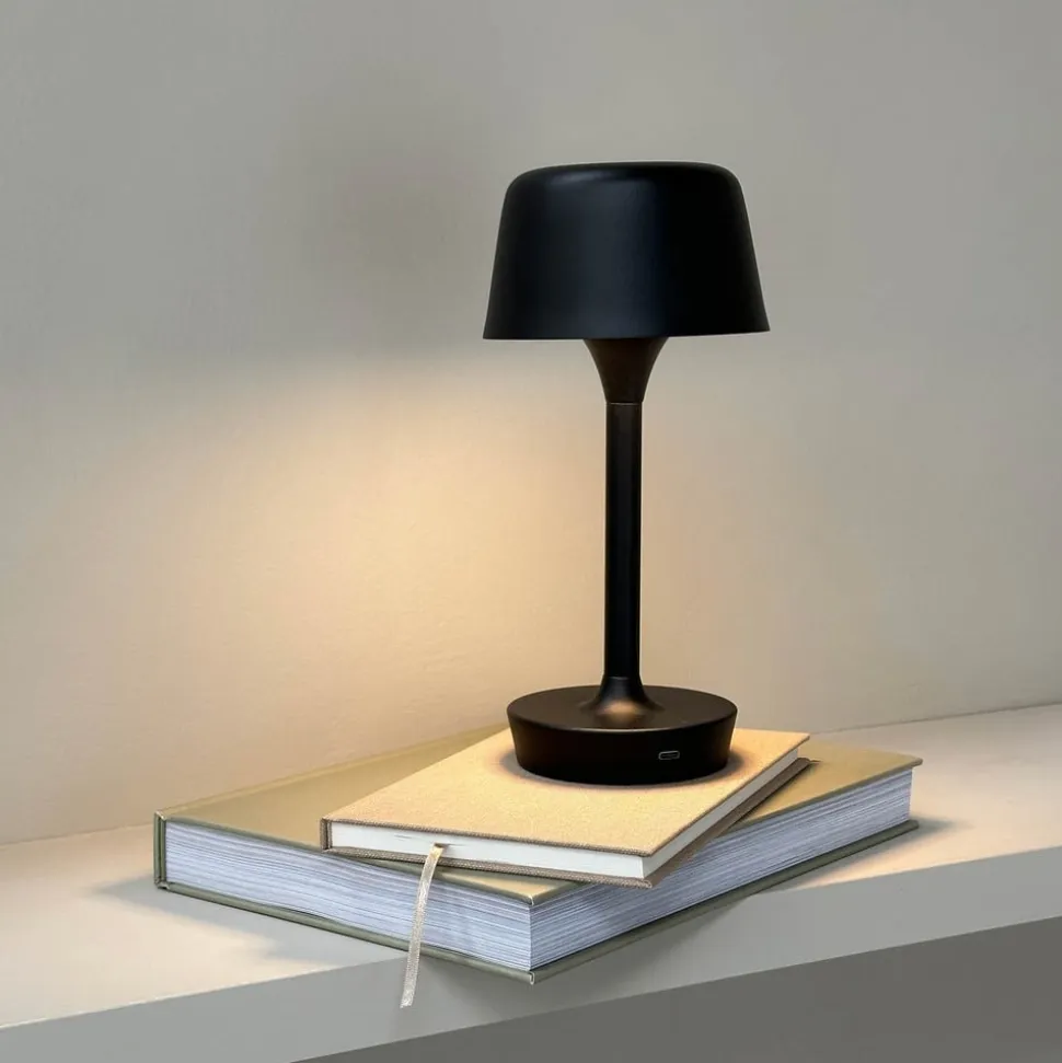 Dyberg Larsen LED-bordlampe Flow, sort, højde 25 cm
