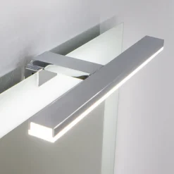 Energibesparende LED-spejllampe Esther S3, IP44