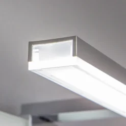 Energibesparende LED-spejllampe Esther S3, IP44