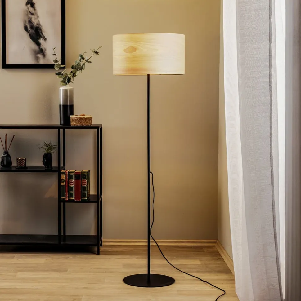 Envostar Veneer gulvlampe, kerneved ask