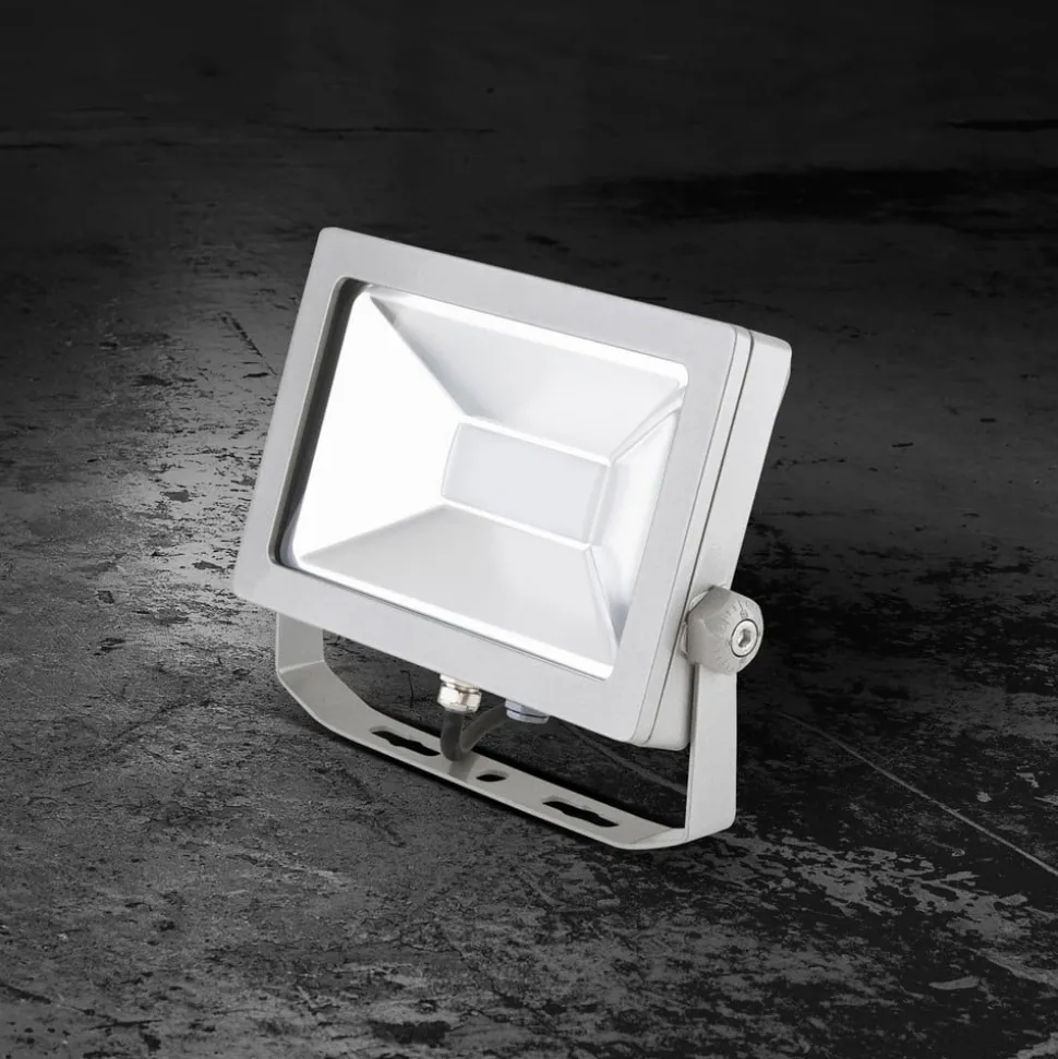 EVN LFA udendørs spotlampe sølvstik 3.000K 30W