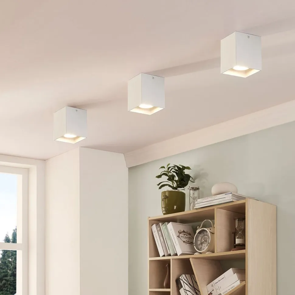 Firkantet påbygnings downlight Carson i hvid