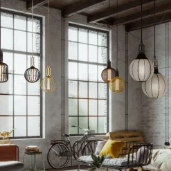 Globe LED-pære, sort, E27, 3,5 W, 1.800K, dæmpbar