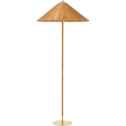 GUBI 9602 gulvlampe, messing, med rattanskærm