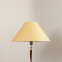 Gulvlampe HLM-9009-1E med tekstilskærm