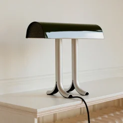 HAY Anagram bordlampe, sort jern