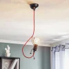 Hængelampe Bobi 1 i sort, kabel rød, 1 lyskilde.