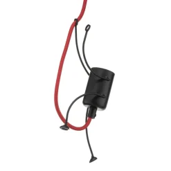Hængelampe Bobi 1 i sort, kabel rød, 1 lyskilde.