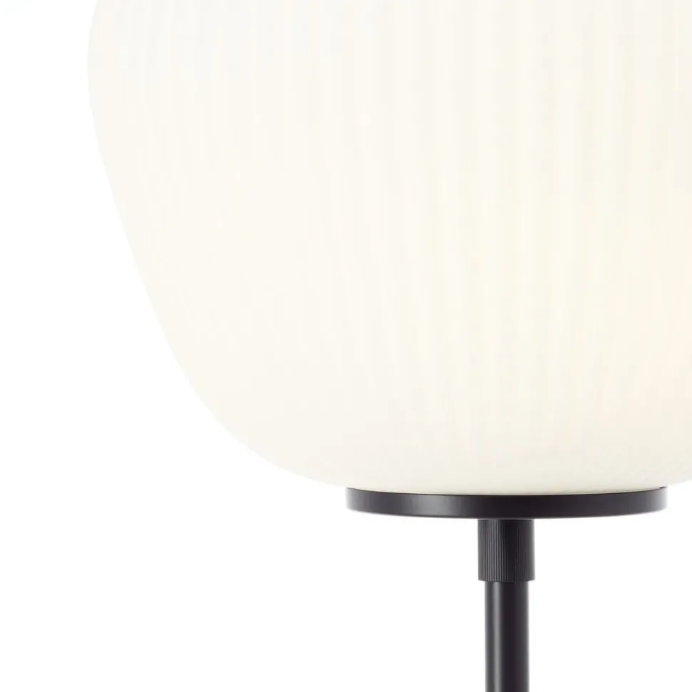 Kaizen gulvlampe, højde 140 cm, opal, glas/metal