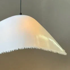 Karman Moby Dick udendørs hængelampe, længde 83 cm, glasfiber
