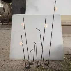 Karman Pois gulvlampe, spyd IP65 3.000 K, 118 cm