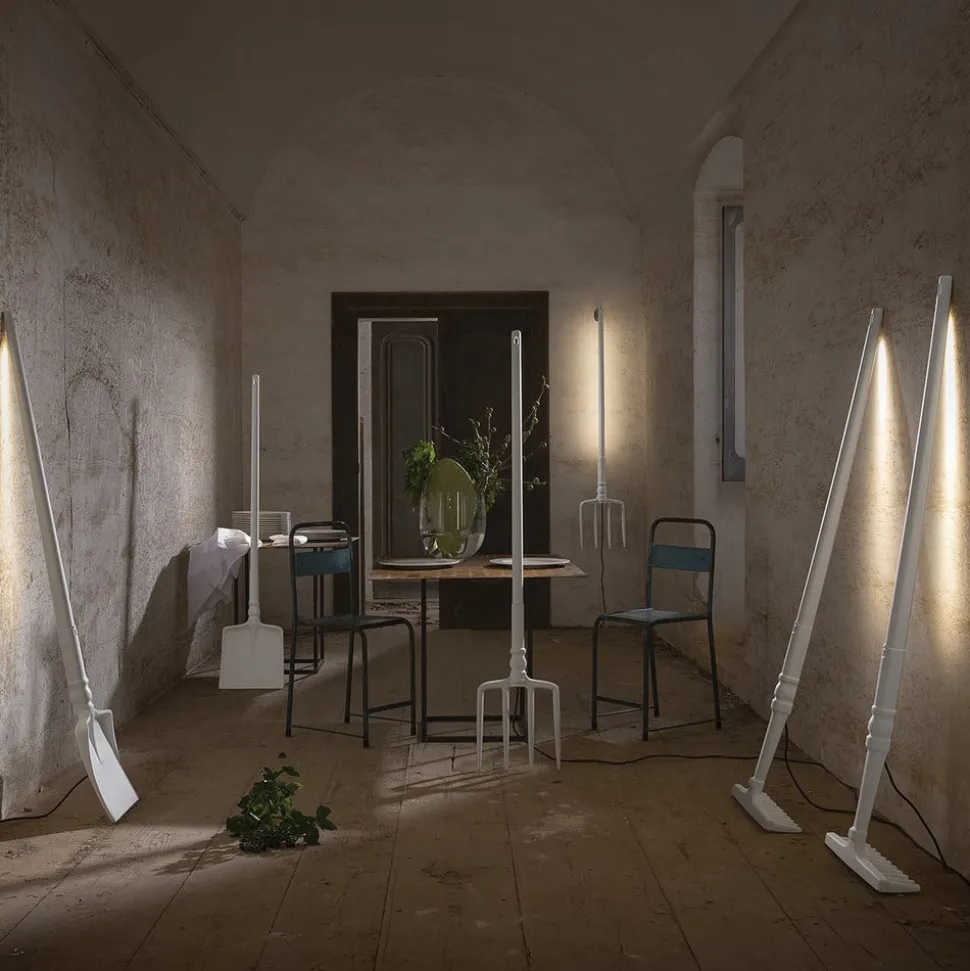 Karman Tobia - LED-designergulvlampe, skovl