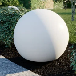 Kugleformet lampe Cumulus L til haven, Ø 60 cm
