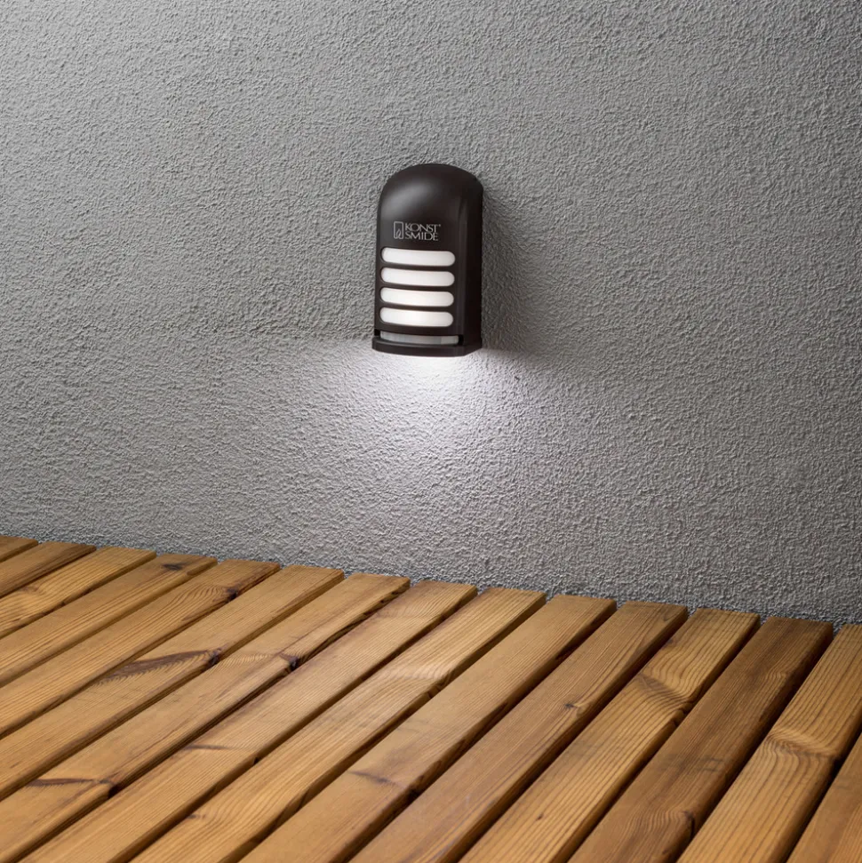 LED udendørs væg påbygningslampe Prato med sensor