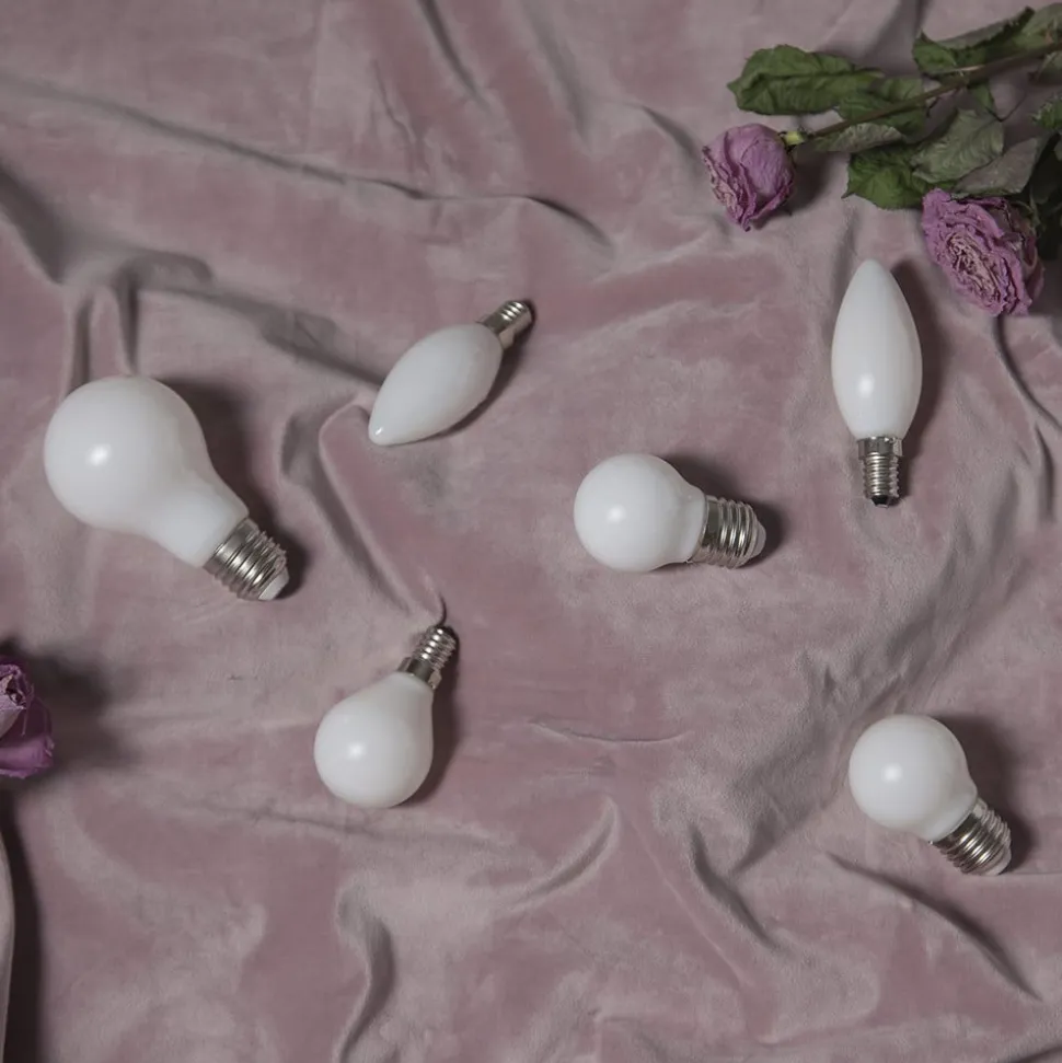 LED-kertepære E14 2.700K, opal, Ra90 3W