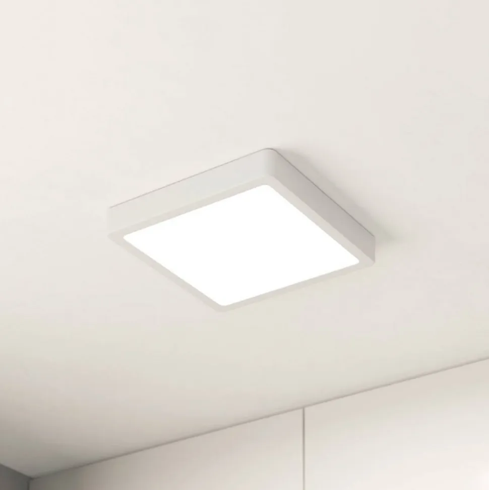 LED-loftslampe Fueva 5 IP44 3000K hvid 21x21cm
