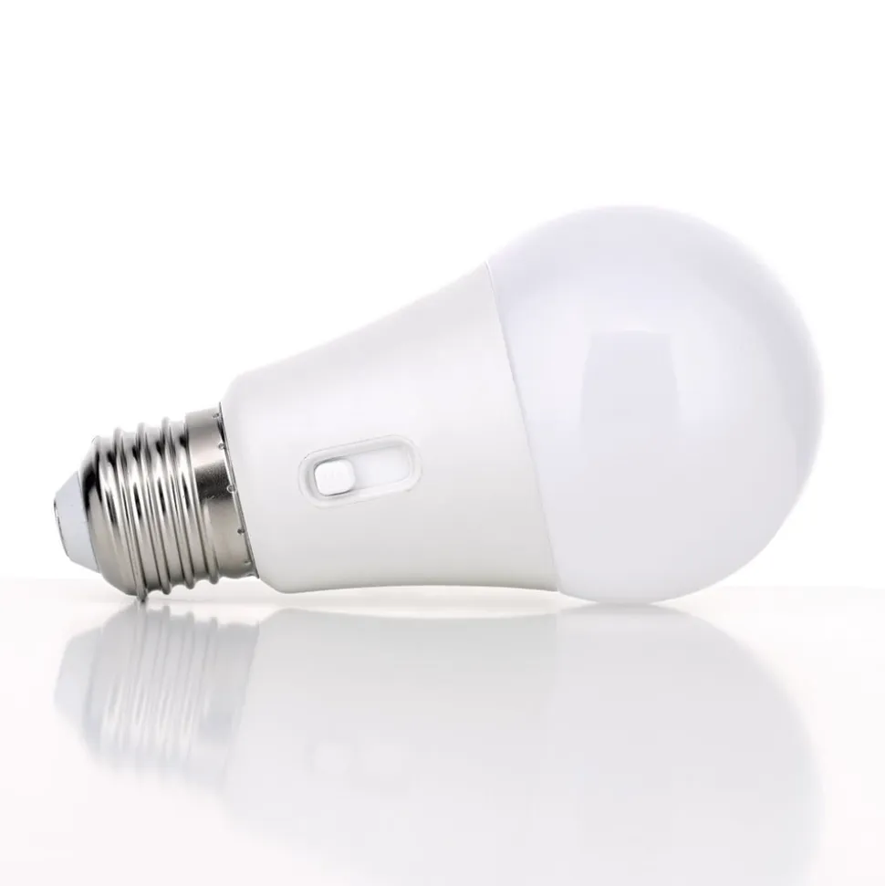 LED-pære E27, 7,3 W, CCT, opal, 806 lm, dæmpbar