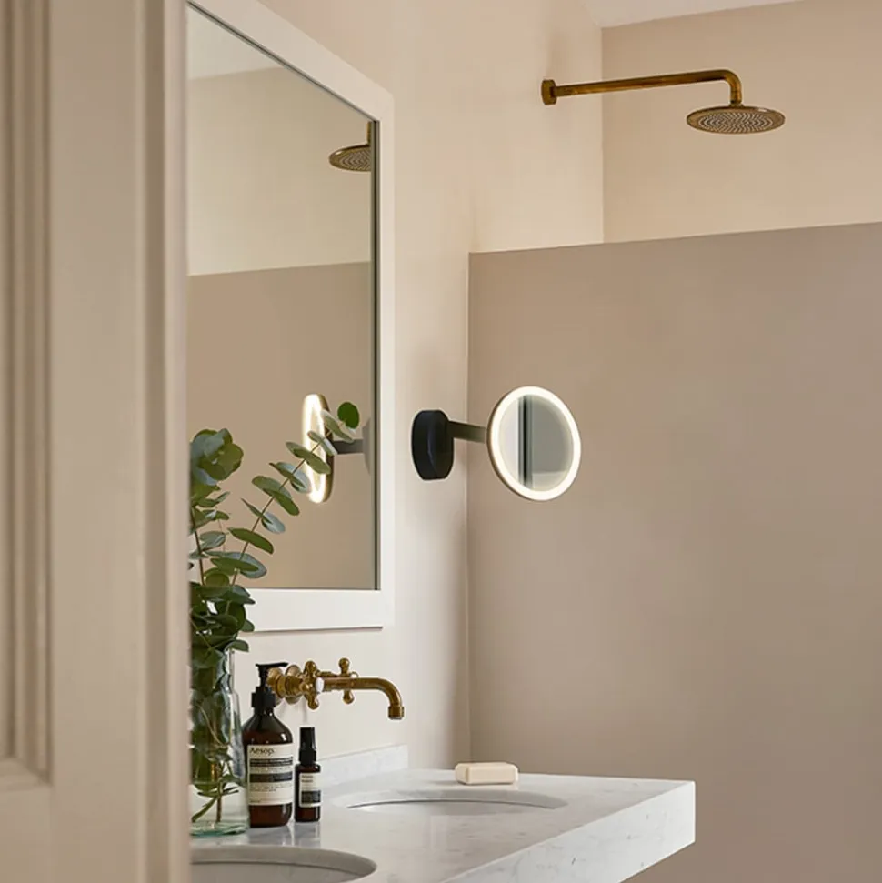 LEDS-C4 Vanity vægspejl med LED, 3.000 K, sort