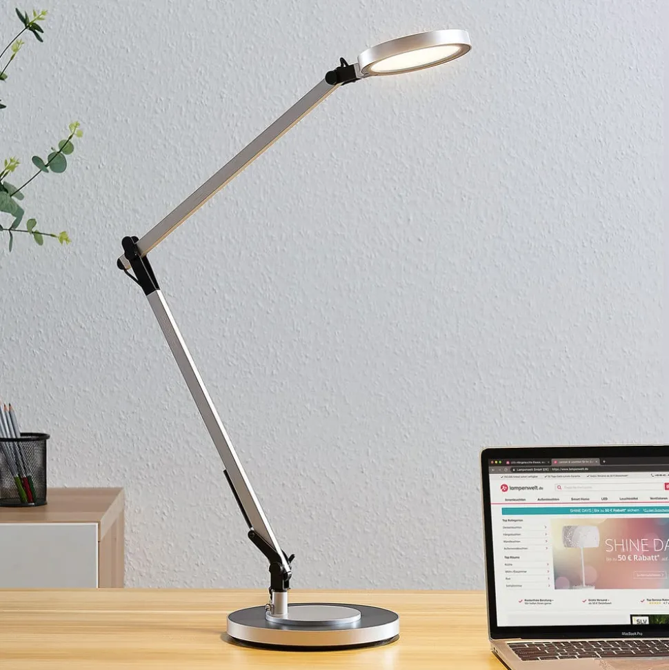 LED-skrivebordlampe Rilana med dæmper, sølv