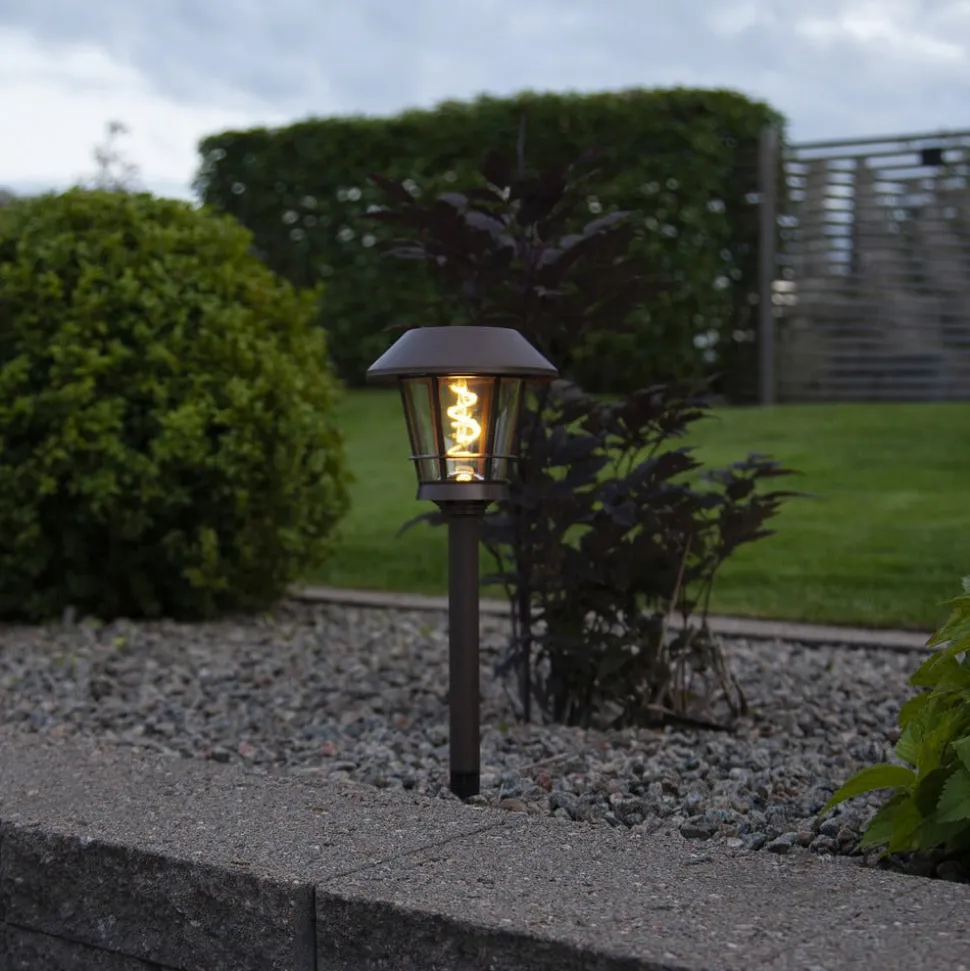 LED-sokkellampe solcelle Fergus i lygteform