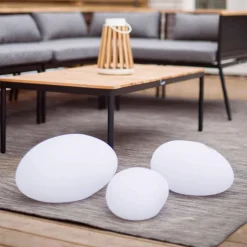 LED-solcellelampe Globy i stenform, længde 26,5 cm