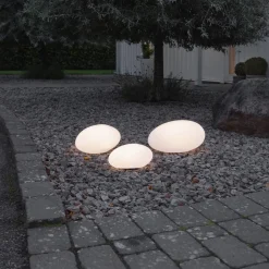 LED-solcellelampe Globy i stenform, længde 26,5 cm