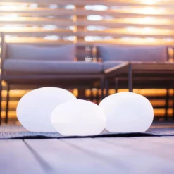 LED-solcellelampe Globy i stenform, længde 26,5 cm