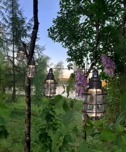 LED-solcellelyskæde Cage, 8 lyskilder