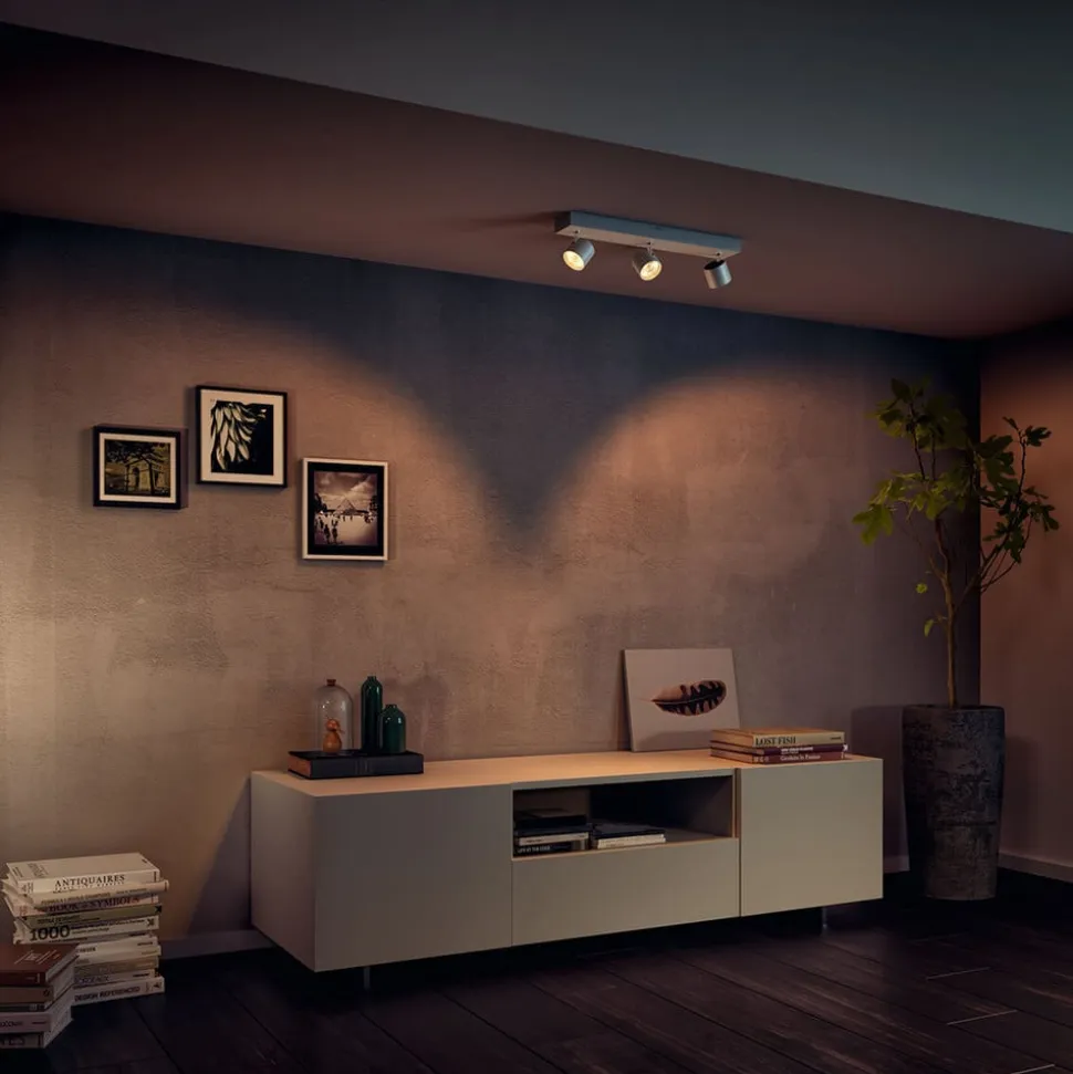 LED-spotten Star med tre lyskilder, WarmGlow, hvid