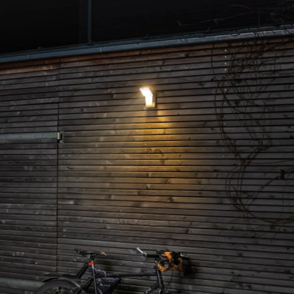 LEDVANCE Endura Pro Spot sensor LED-spot 16W hvidt