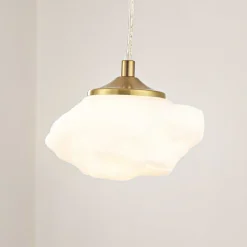 Lindby hængelampe Piatra, opal/messing, glas, Ø 16 cm, G9