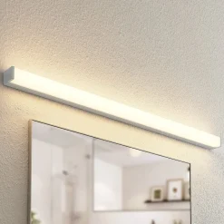 Lindby Klea LED-badeværelseslampe, 120 cm, krom, metal, IP44