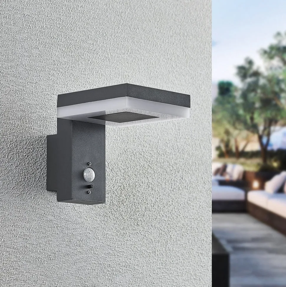 Lindby Laira udendørs LED-solcellelampe, 15,5 cm