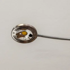 Lindby LED-gulvlampe Malea, nikkel, læselampe, dæmpbar