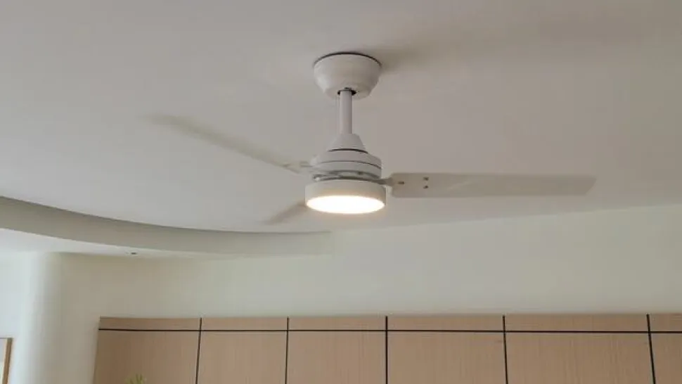 Lindby LED-loftventilator Aerallo, hvid, CCT, støjsvag