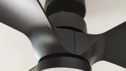 Lindby LED-loftventilator Enon, sort, DC-motor, støjsvag