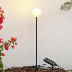 Lindby LED-solcellelampe Brindley, sort, glas, IP65