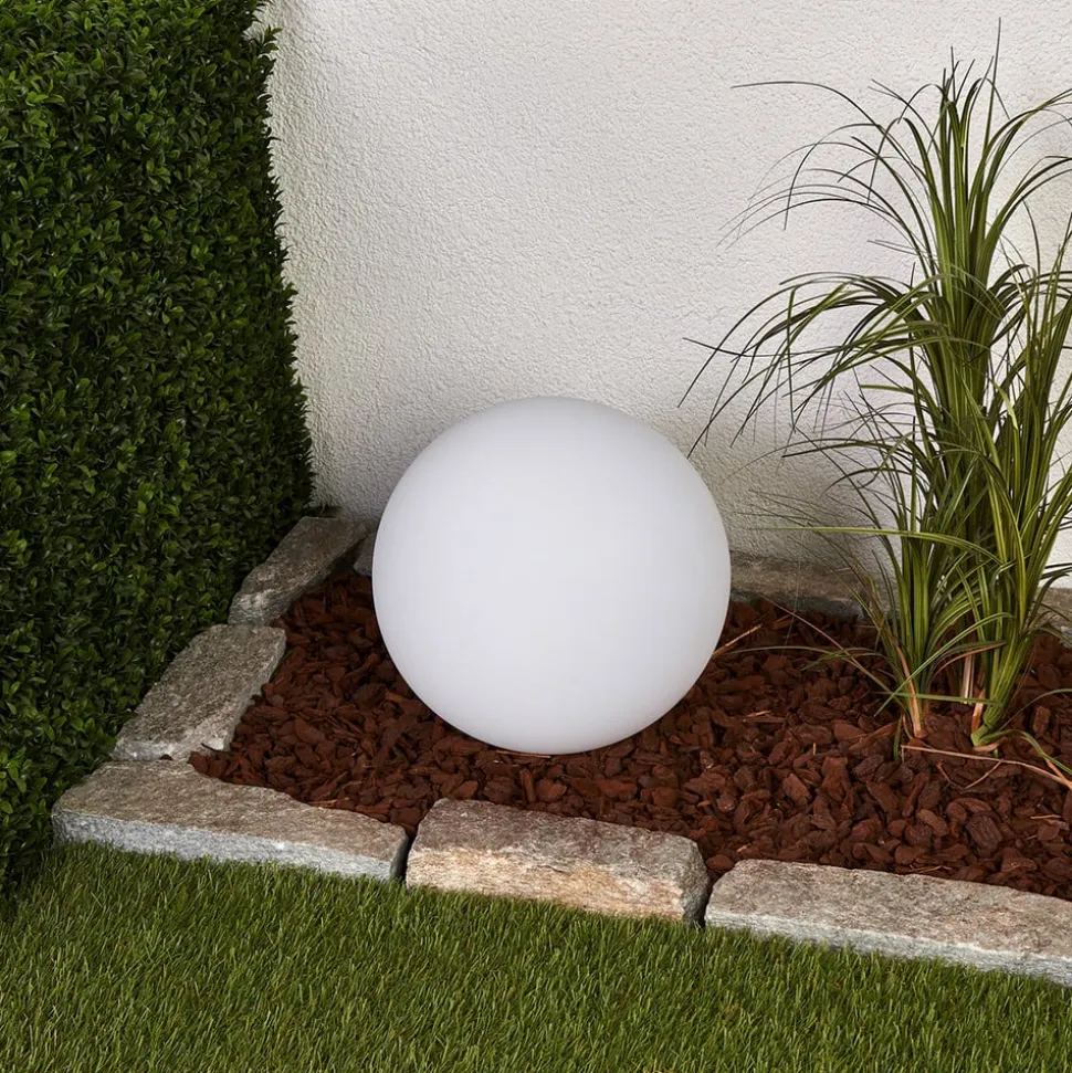 Lindby LED-solcellelampe Lago, Ø 30 cm, kugle, jordspyd, hvid