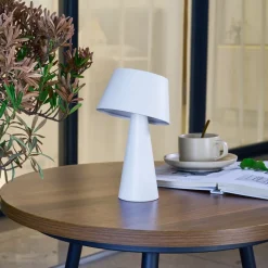 Lindby LED-solcellelampe Lirinor, hvid, plast, Ø 13 cm
