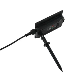 Lindby LED-solcellelampe Sabriel, buet, sort, aluminium, 3000K