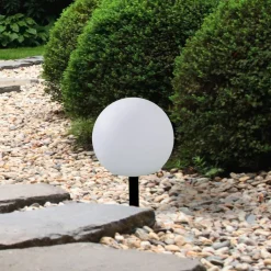 Lindby LED-solcellelamper Lago, RGBW, sæt med 3, kugler, jordspyd