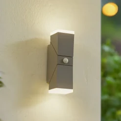 Lindby LED-væglampe Sally, 22 cm, grå, IP54, sensor