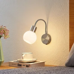 Lindby Lioma væglampe med fleksibel arm, nikkel