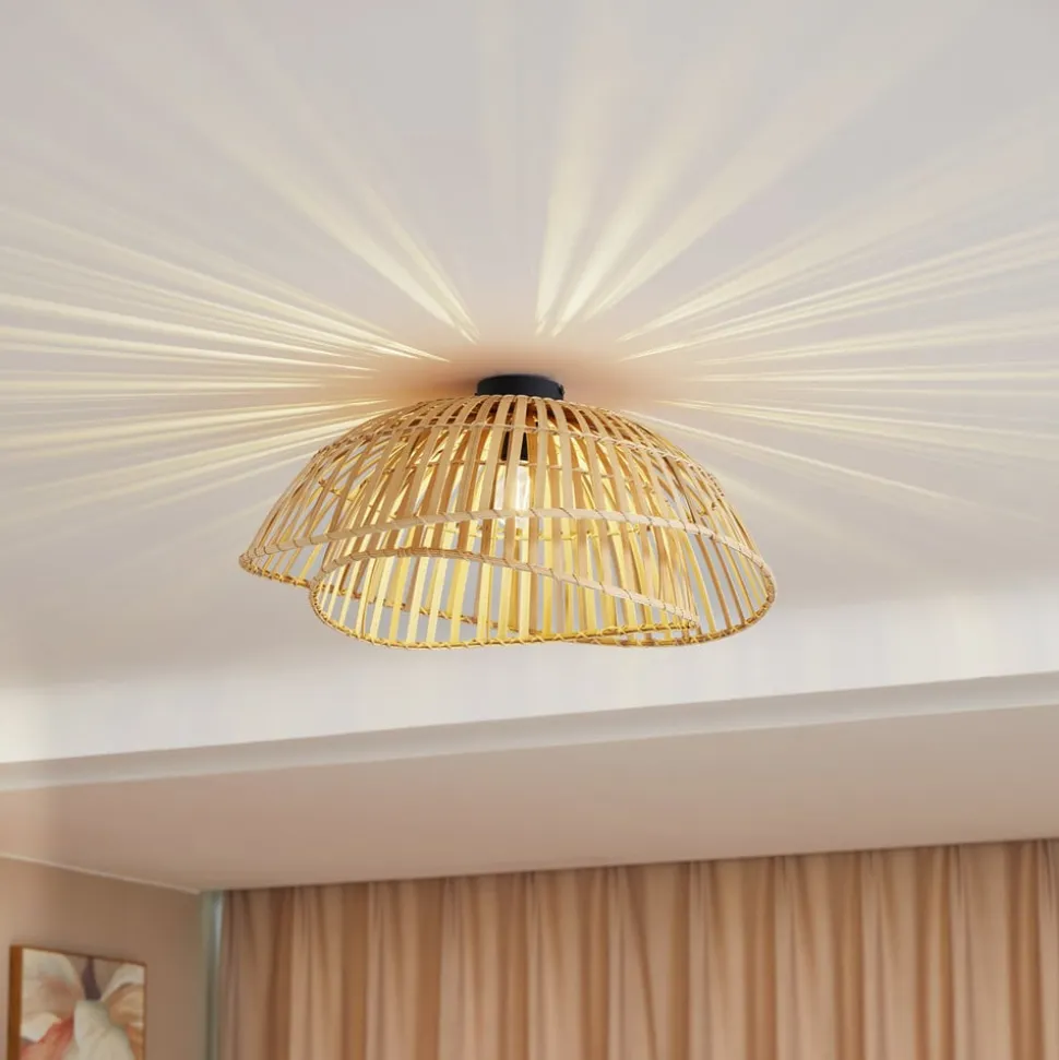 Lindby loftlampe Ilajus, Ø 62 cm, naturlig bambus